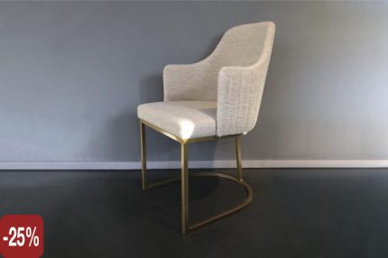 NORA-luksuzna-tapacirana-stolica-sa-rukonaslonom-visok-naslon-zlatna-ili-bakar-25-odsto-700x466