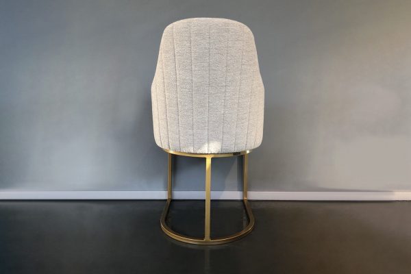 NORA luksuzna tapacirana stolica sa rukonaslonom visok naslon zlatna ili bakar 3